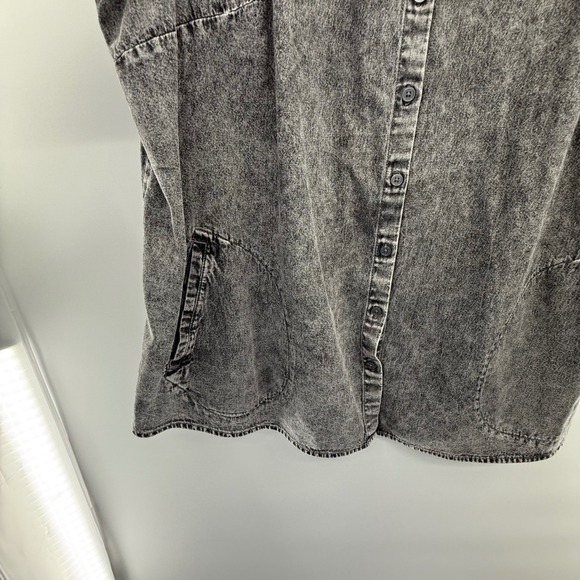 Joan Rivers 3X Black Acid Wash Denim Button Front Shirt Jacket Oversized - Picture 3 of 5